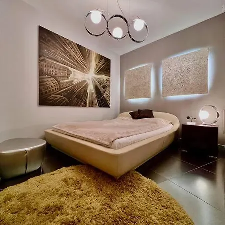 Apartment Hilltop Views, Design - Buda Hills - Free Garage, Private Garden, Ac Budapest